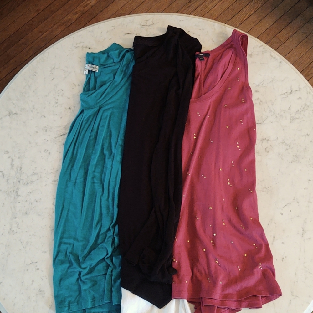 Women's Top Lot (3)
